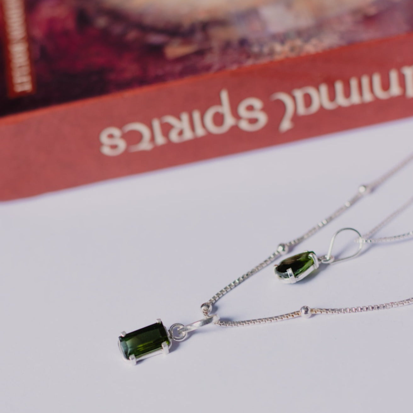Pingente Ilumiara Turmalina verde e Prata Kahla