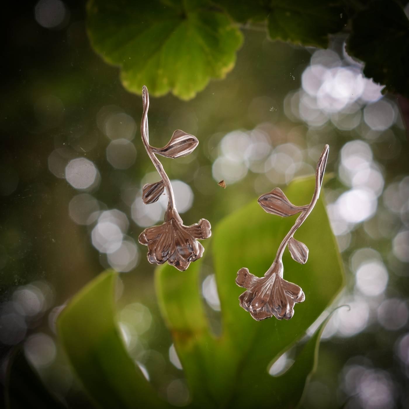 Brinco Magnolia Flower Prata usekahla.com