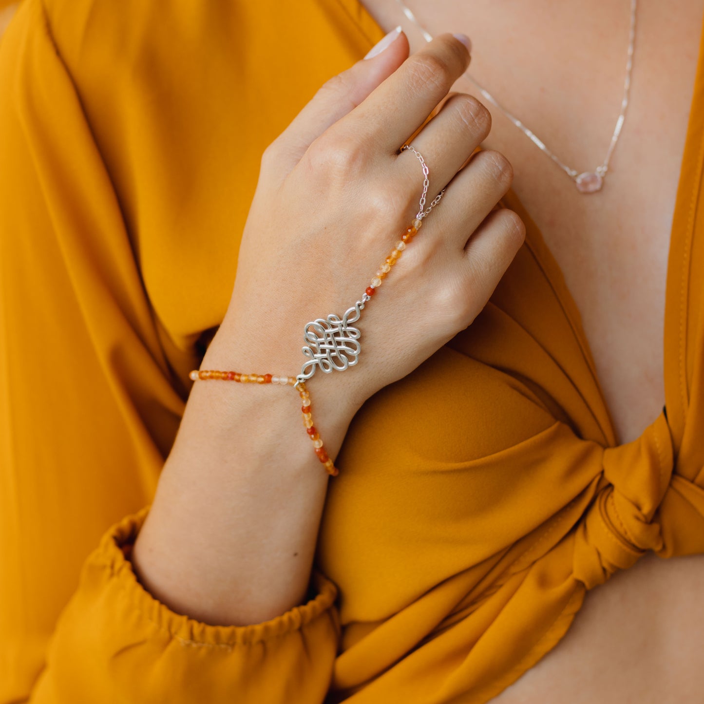 Pulseira de Mão Nó Cósmico | Ágata e Prata usekahla.com