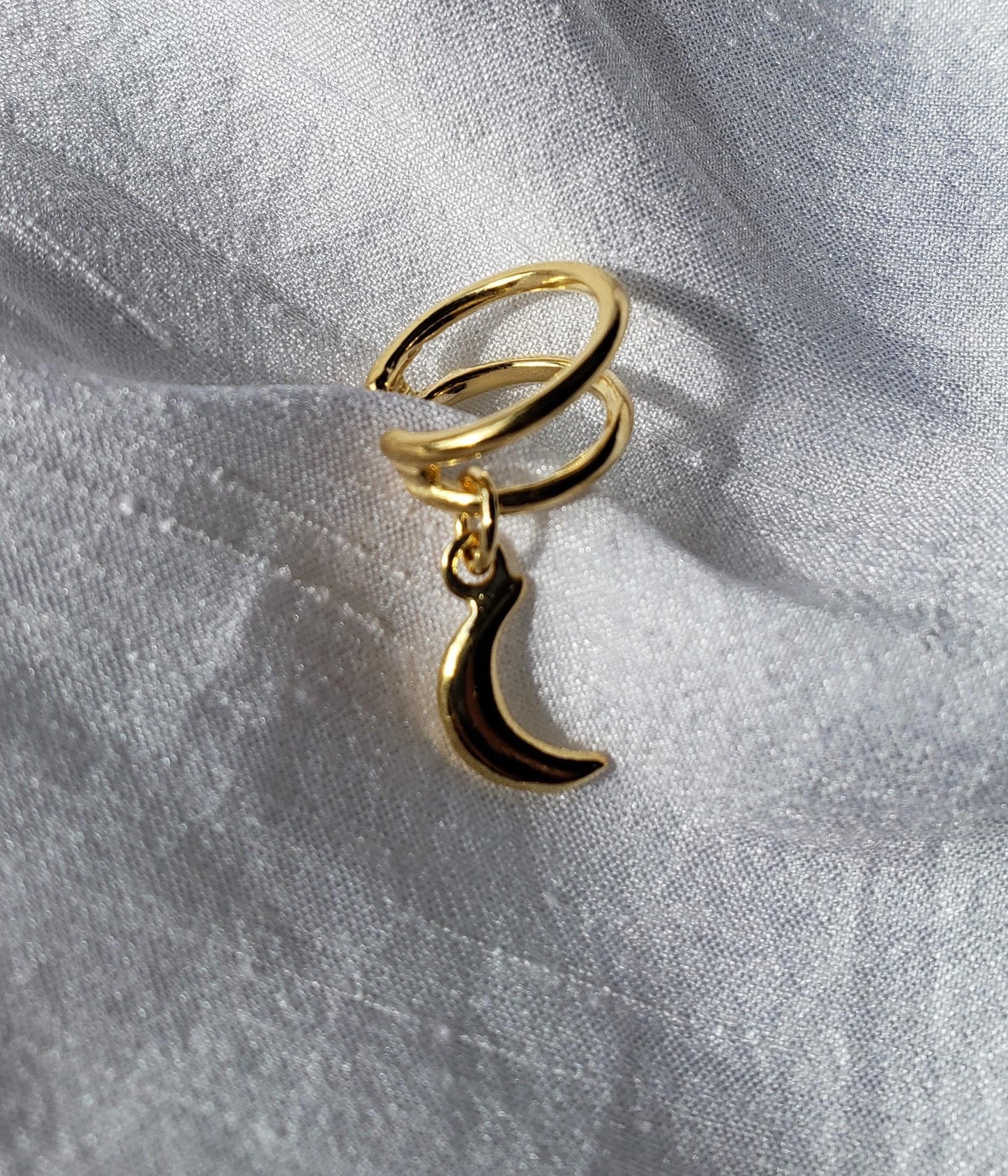 Piercing Lua Crescente Prata e Banho de Ouro 18k usekahla.com