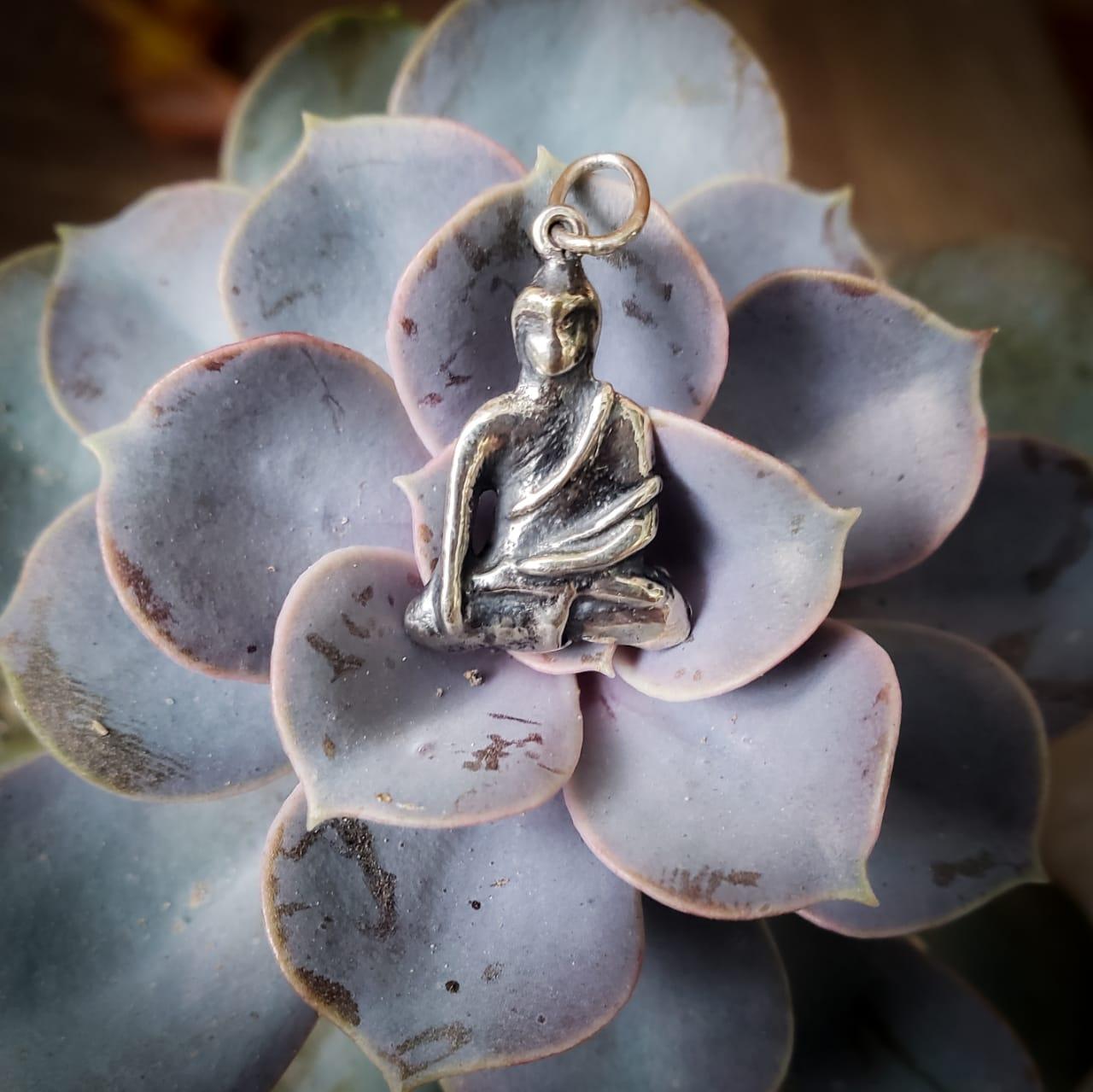 Pingente Buda Prata usekahla.com