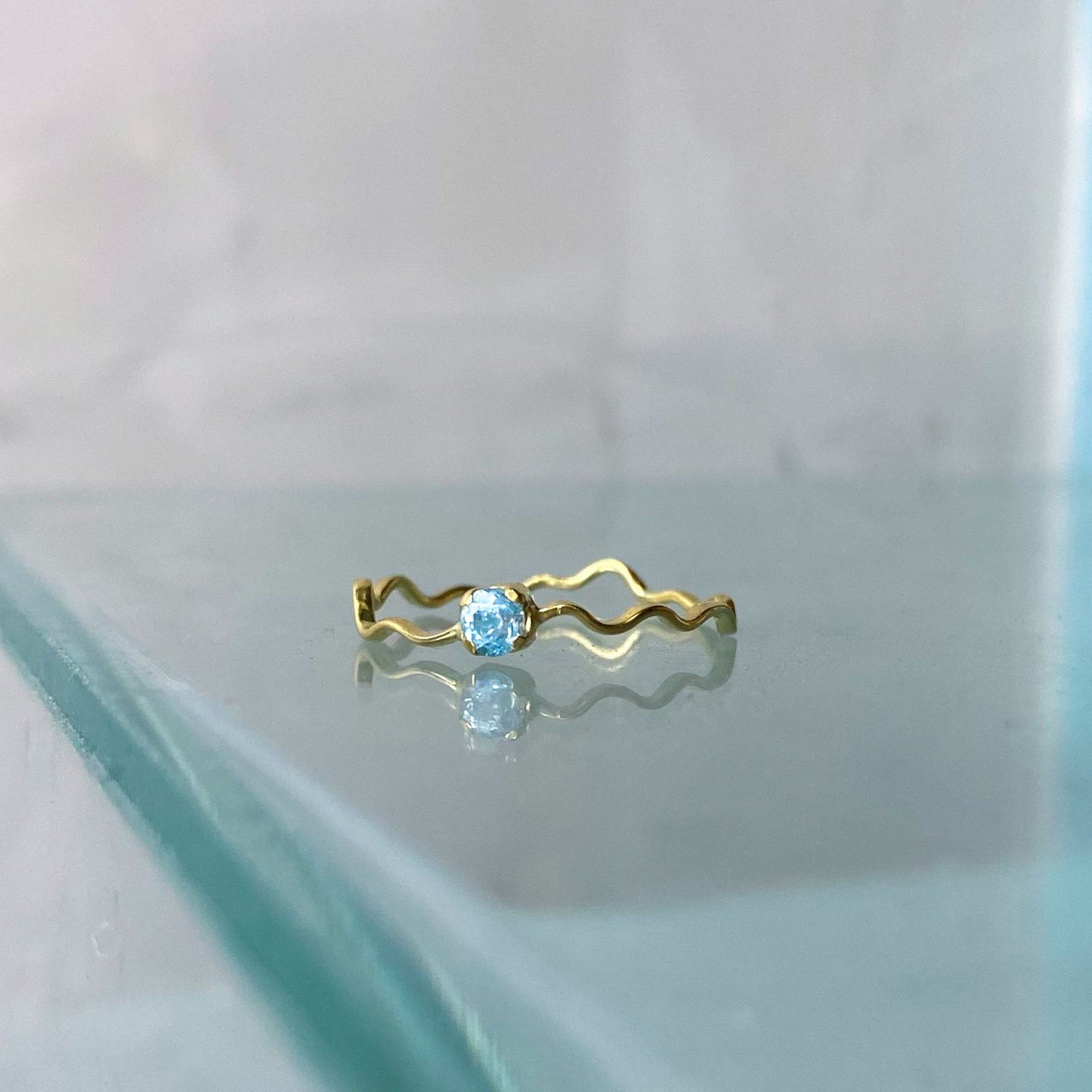 Anel Aquarii Água-Marinha e Ouro18k Kahla
