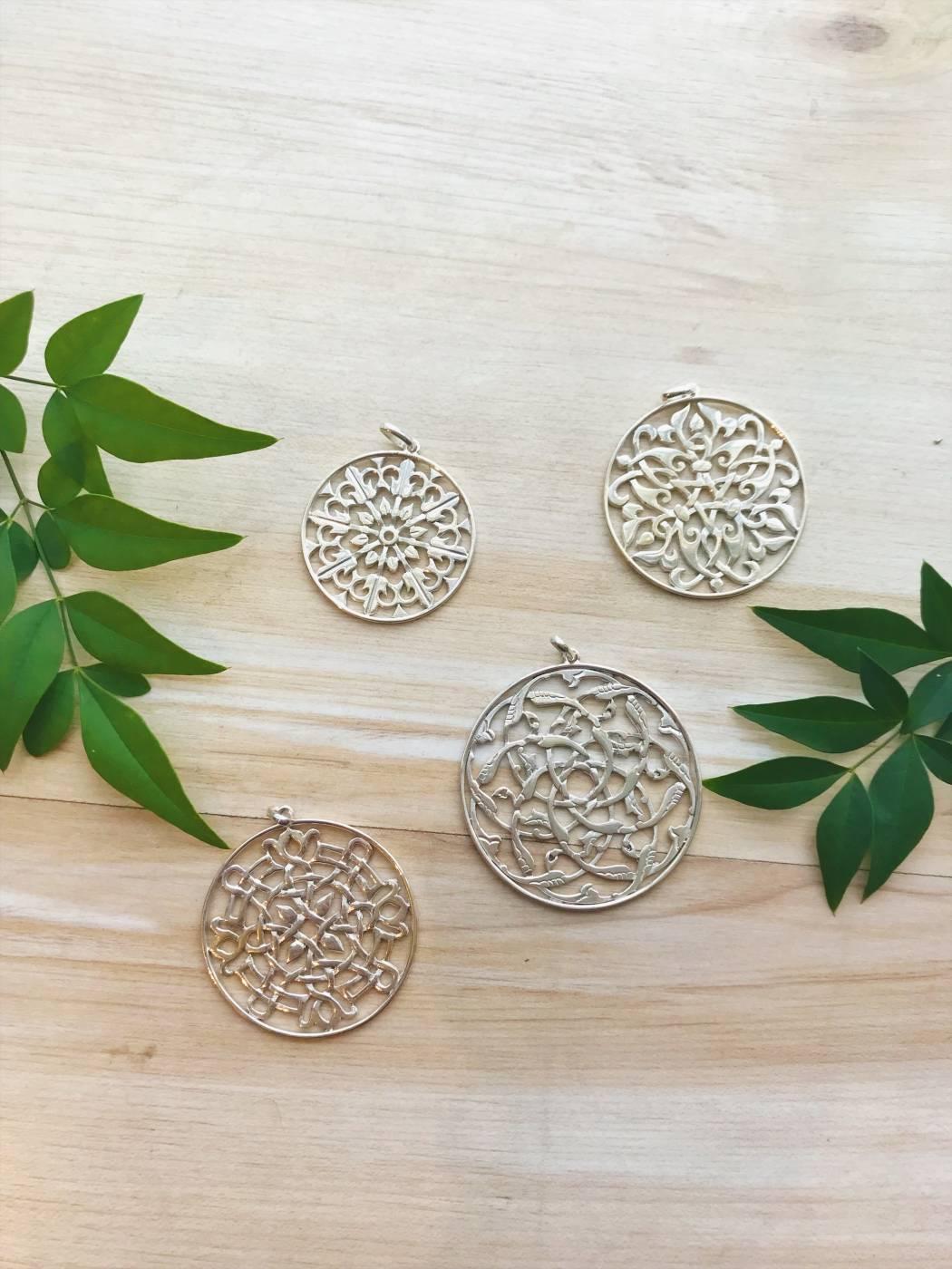 Pingente Mandala Persa | Prata 925 usekahla.com