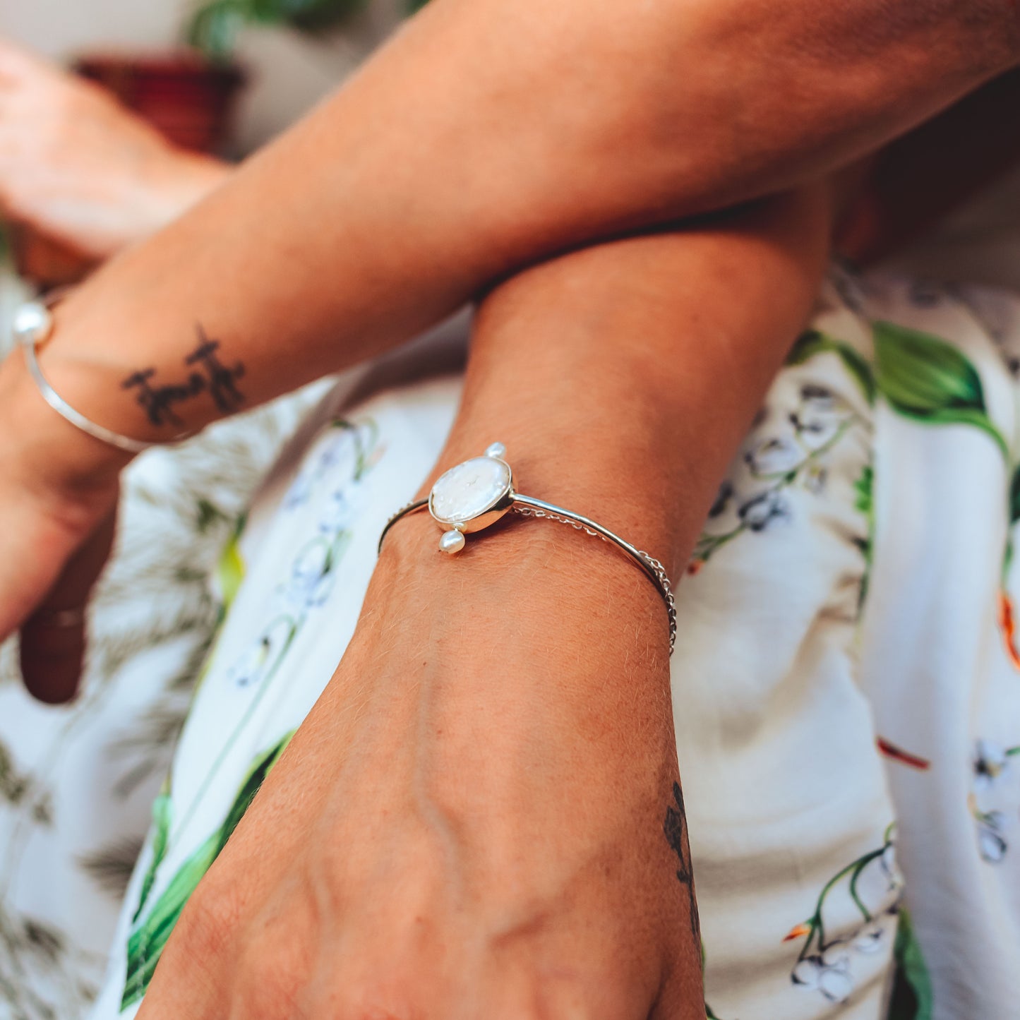 Pulseira Maria Júlia | Pérola Barroca e Prata usekahla.com