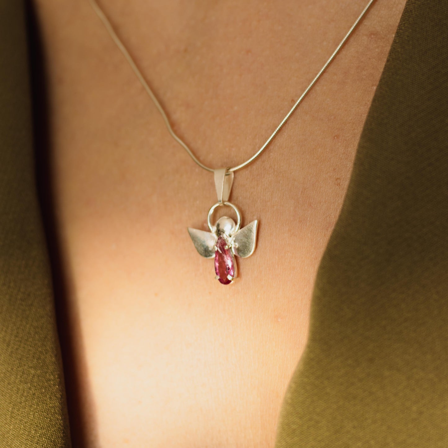 Pingente Anjo da Guarda Turmalina Rosa e Prata usekahla.com