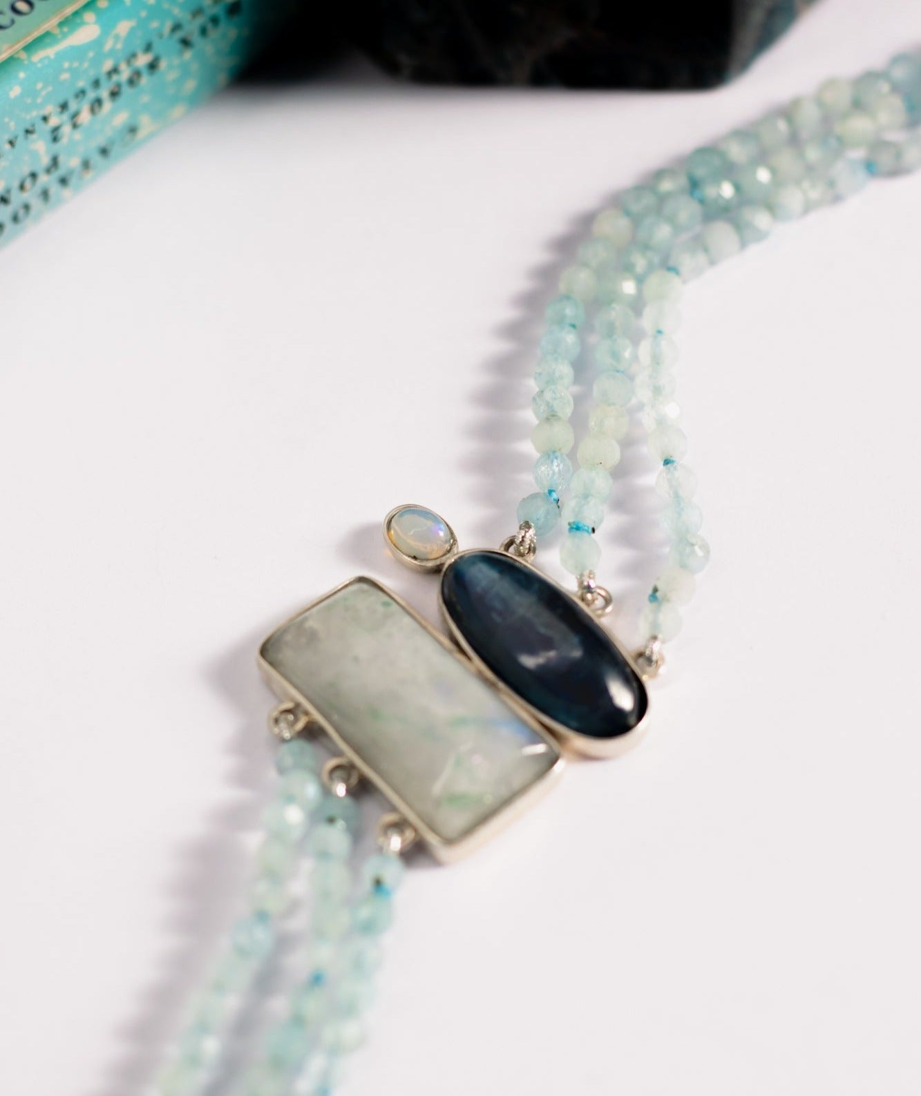 Pulseira Blue Água-Marinha, Cianita, Pedra da Lua , Opala e Prata 925 Kahla