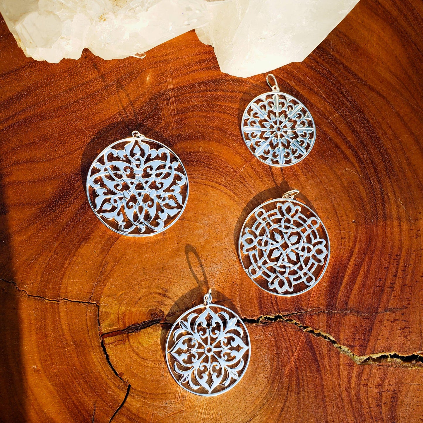 Pingente Mandala Vitoriana | Prata 925 usekahla.com