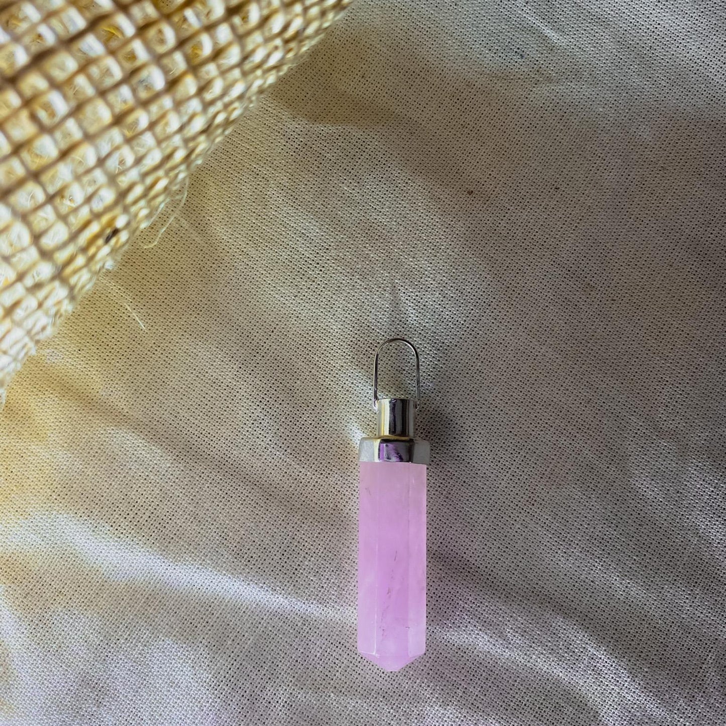Pingente Difusor Quartzo Rosa e Prata usekahla.com