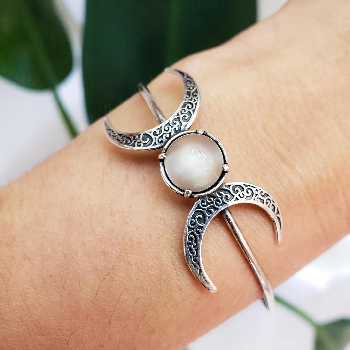 Pulseira Triluna | Pedra da Lua e Prata 925 usekahla.com