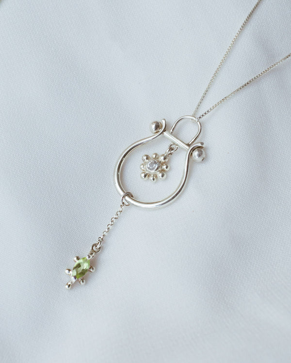 Pingente Uno Peridoto e Prata Kahla