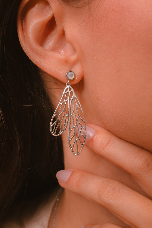 Brinco Asas Prata e Madrepérola Kahla