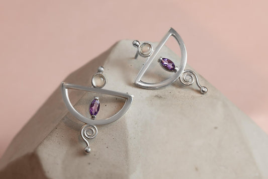 Conjunto Odara em Ametista & Pedra da Lua usekahla.com