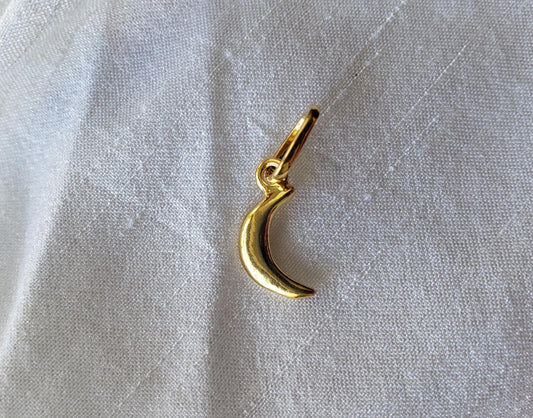 Pingente Lua Crescente Mini | Prata 925 e banho de ouro 18k usekahla.com